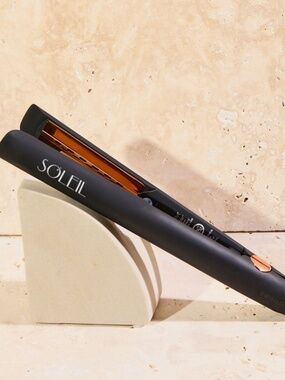 IR2 Infrared Flat Iron – Professional Ceramic Hair Straightener